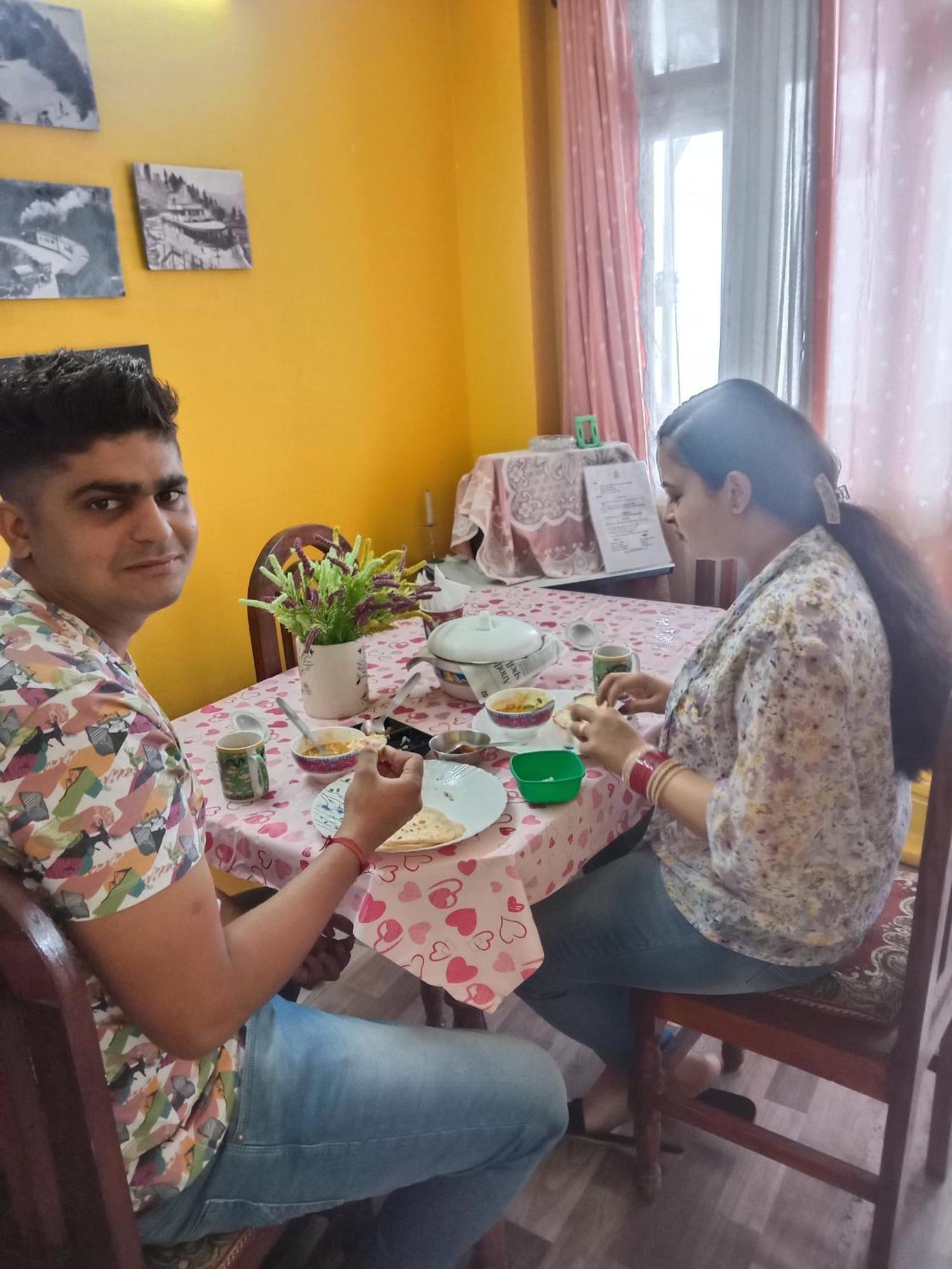 Beverly Hills Home Stay Darjeeling  Dış mekan fotoğraf